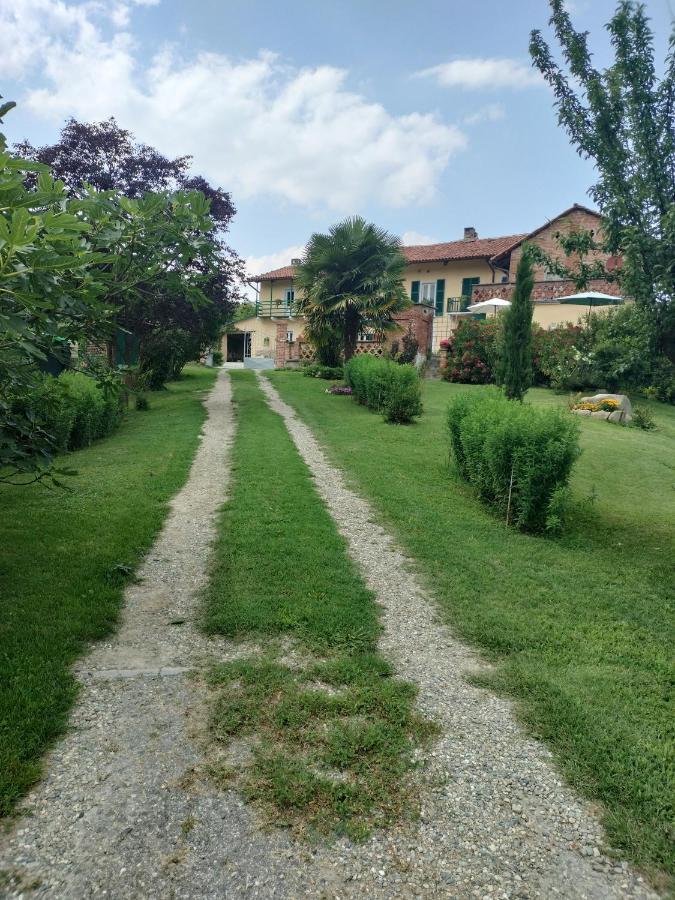 Casa Relax Immersa Nel Verde Della Natura Casalborgone Exterior photo